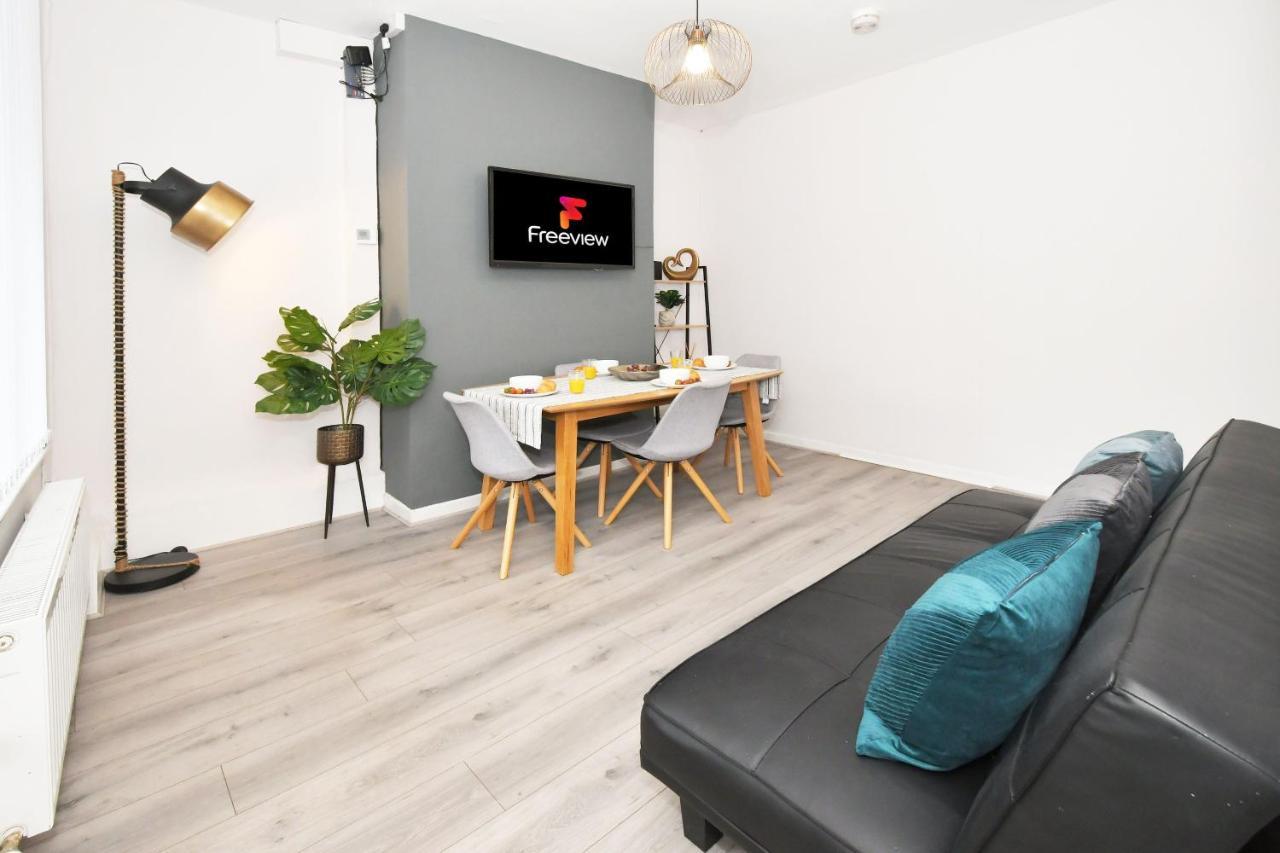 Wistaston House By Yourstays 5 Double Bedrooms And 2 Bathrooms, Great For Groups! Book Now! Crewe Bagian luar foto