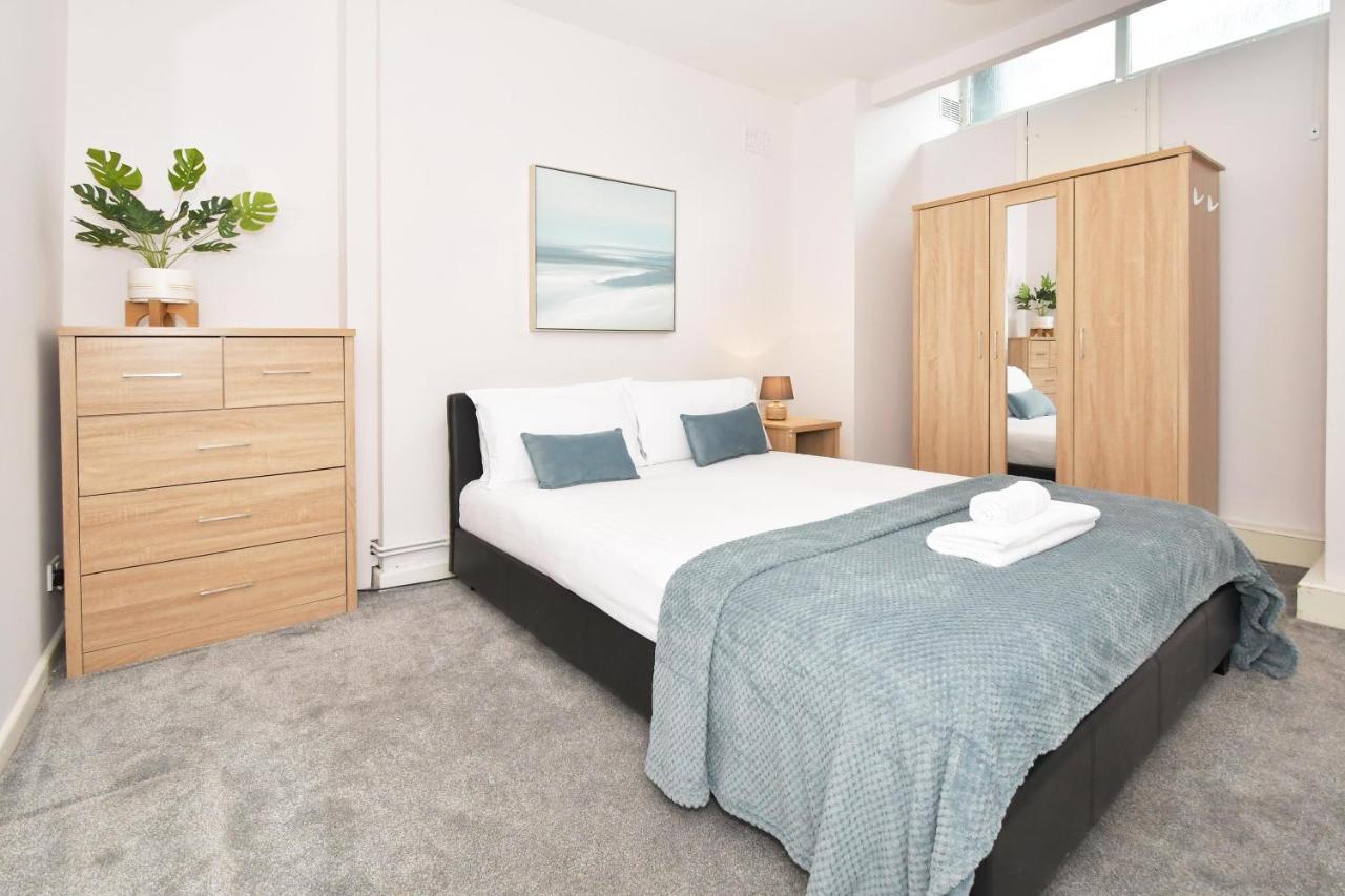 Wistaston House By Yourstays 5 Double Bedrooms And 2 Bathrooms, Great For Groups! Book Now! Crewe Bagian luar foto