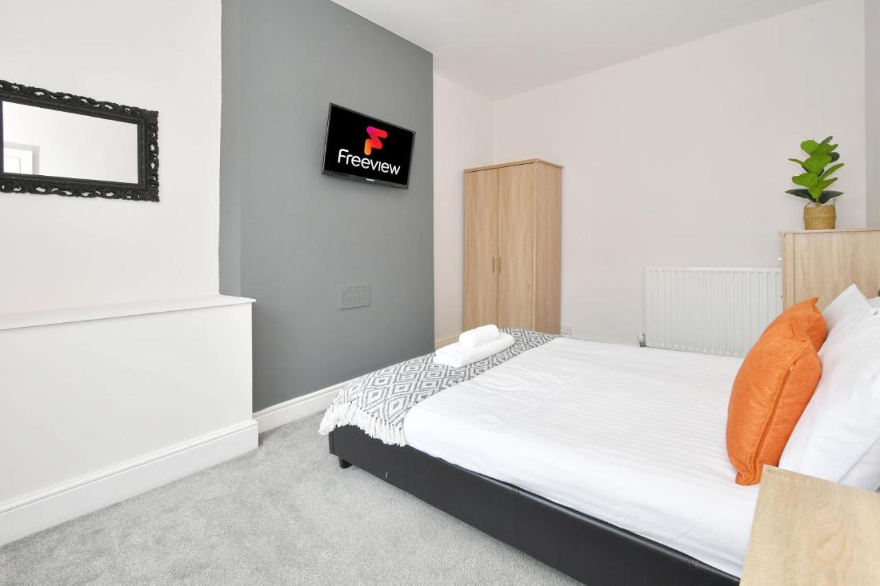 Wistaston House By Yourstays 5 Double Bedrooms And 2 Bathrooms, Great For Groups! Book Now! Crewe Bagian luar foto