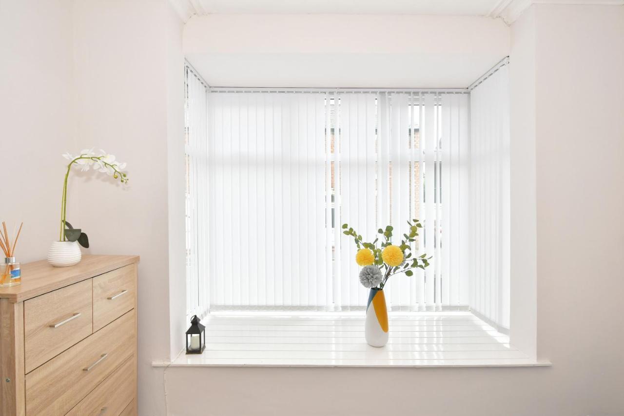 Wistaston House By Yourstays 5 Double Bedrooms And 2 Bathrooms, Great For Groups! Book Now! Crewe Bagian luar foto