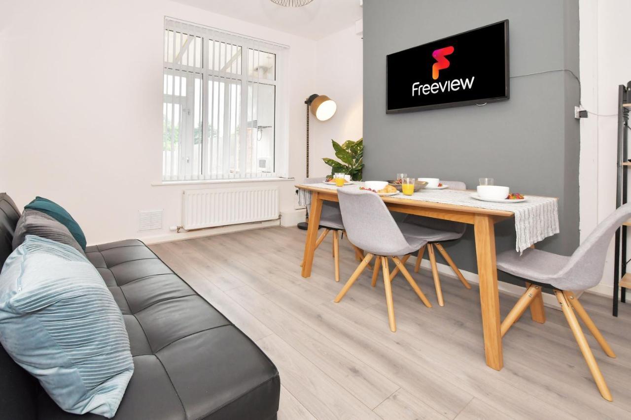 Wistaston House By Yourstays 5 Double Bedrooms And 2 Bathrooms, Great For Groups! Book Now! Crewe Bagian luar foto